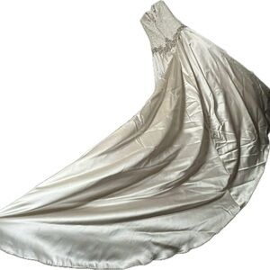 Elegant Ivory Satin Wedding Gown